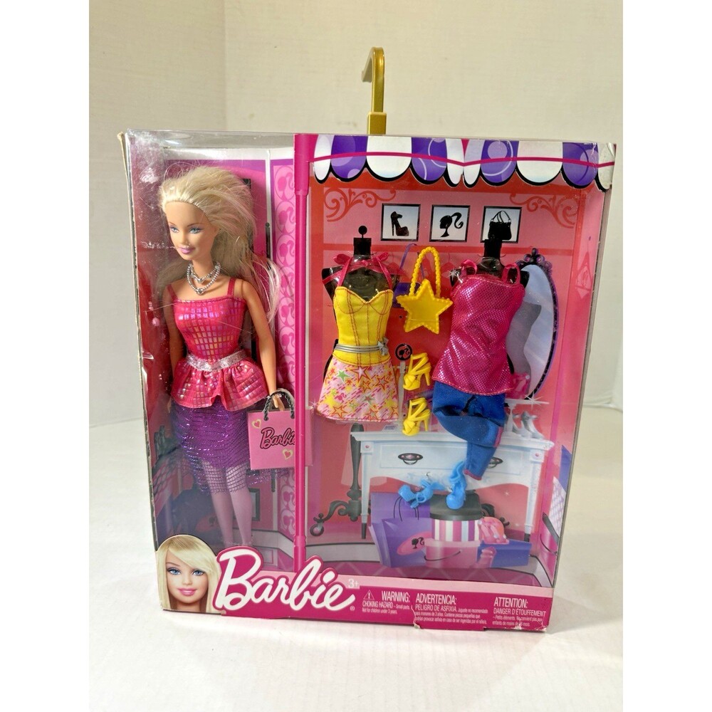 Barbie Doll & Fashions Giftset Mattel N8820 X4861 2011 W/Accessories, Outfits